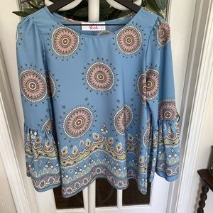 Krush Floral Medallion Top Bell Long Sleeves Small